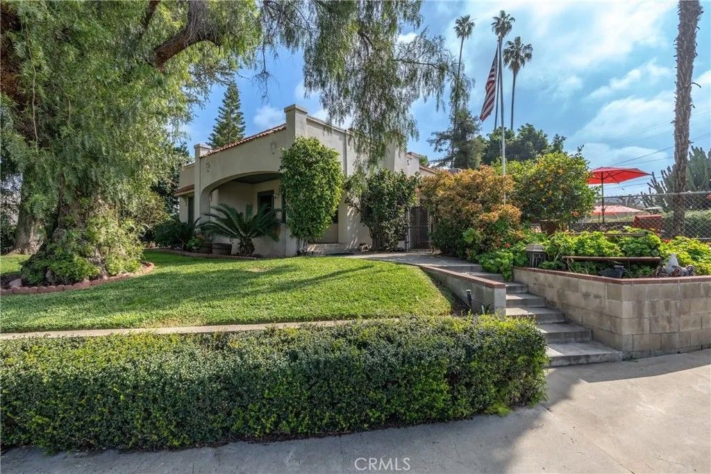 Photo of 188 N Sunkist Ave, West Covina, CA 91790 (MLS # CV26049200)