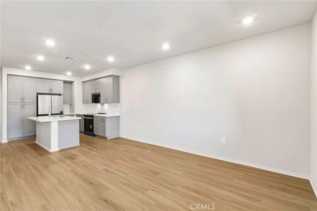 4873 Merida Way