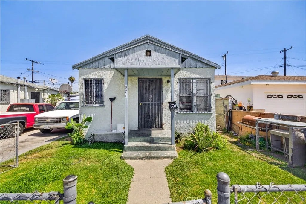 621 W Spruce