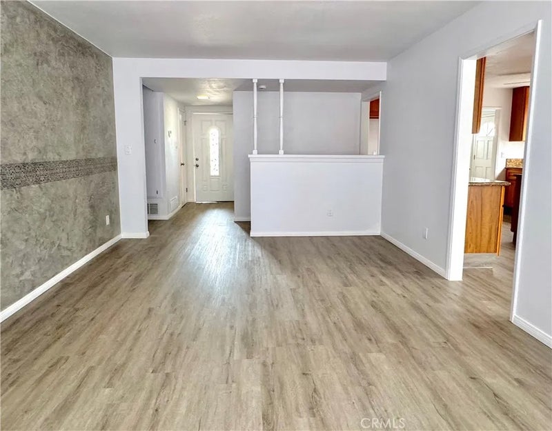 17809 Thornlake