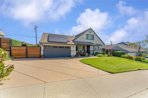 Tiny photo for 476 N Reeder Ave, Covina, CA 91724 (MLS # CV25245849)