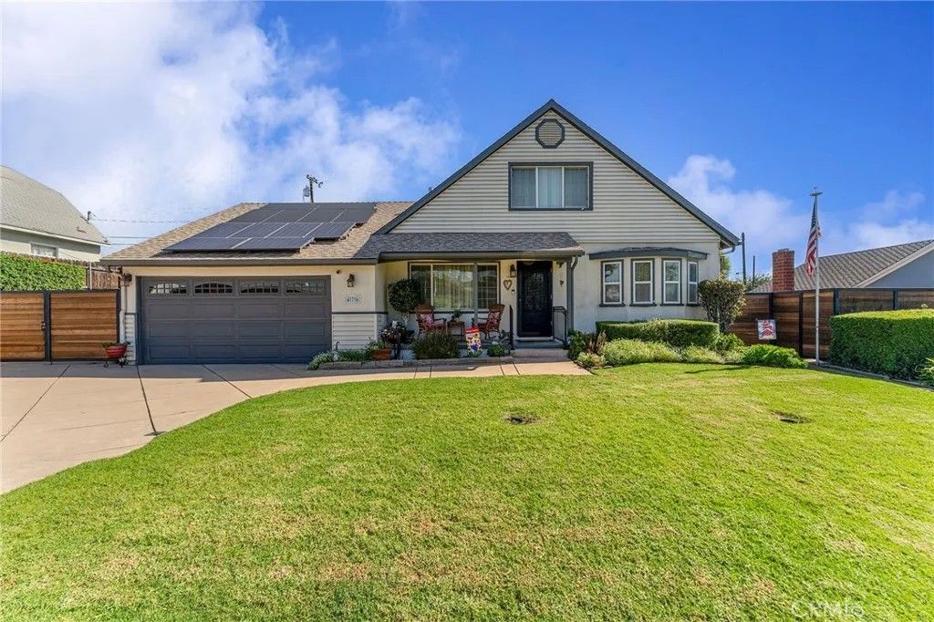 Photo of 476 N Reeder Ave, Covina, CA 91724 (MLS # CV25245849)