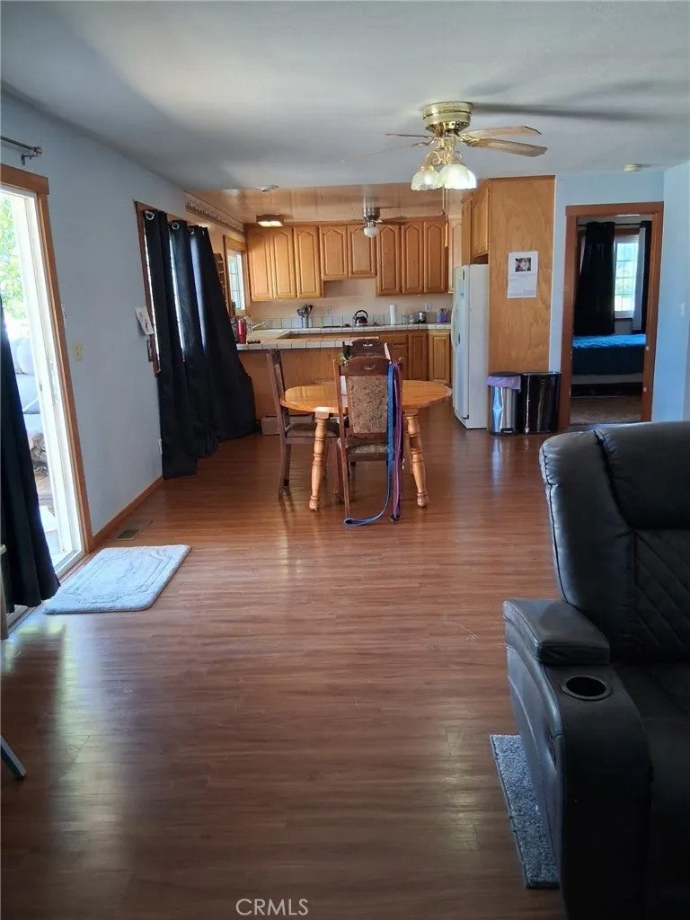 3215 Marina View Dr