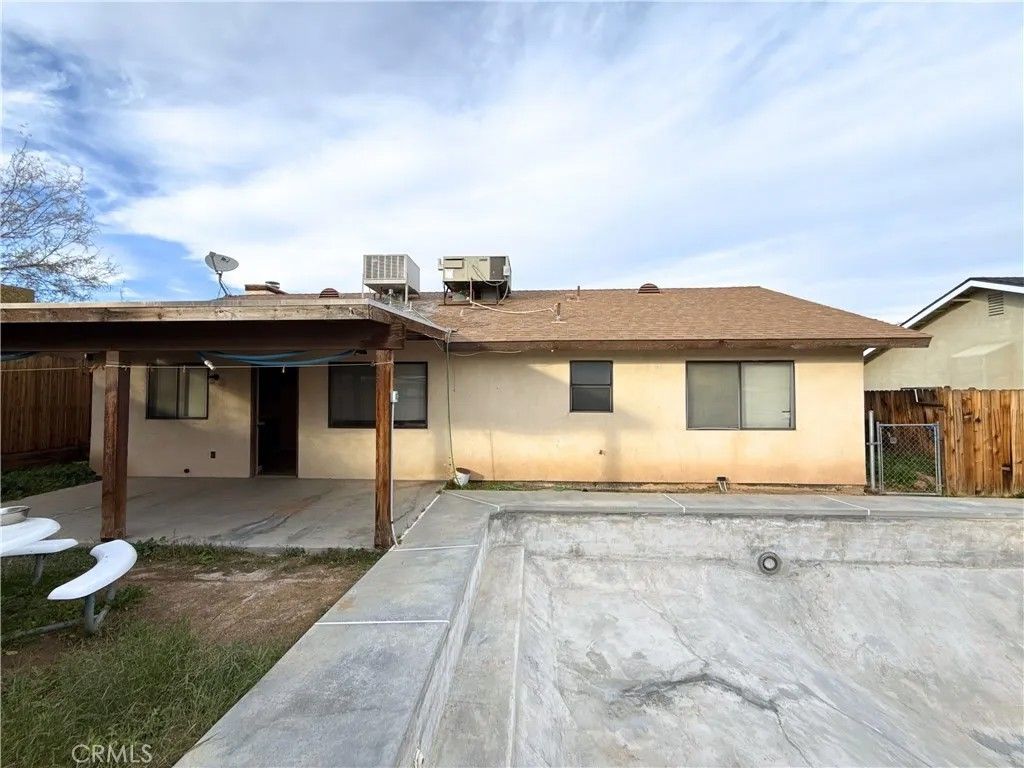 Photo of 421 Petris Avenue, Ridgecrest, CA 93555 (MLS # FR25279018)