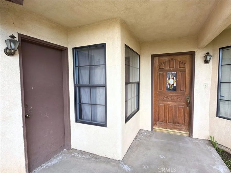 421 Petris Avenue