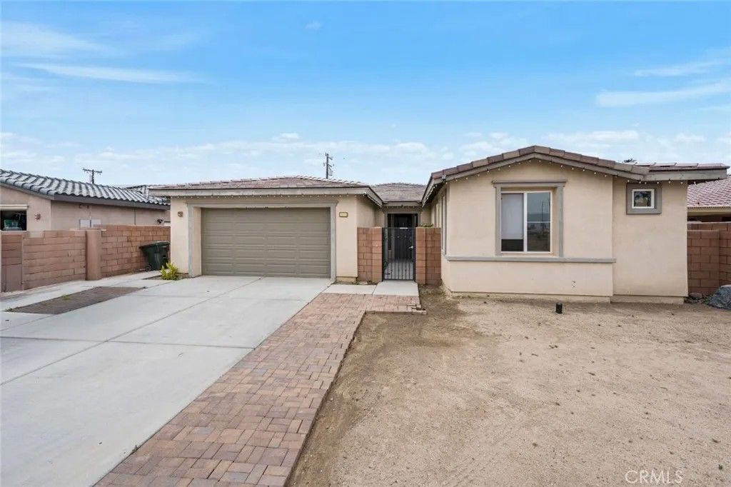 Photo of 30375 Avenida Los Ninos, Cathedral City, CA 92234 (MLS # DW26032956)