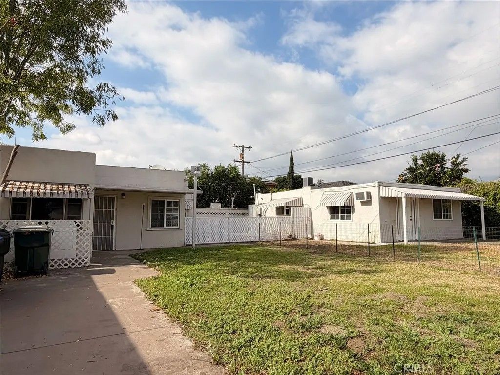 Photo of 175 Madre Street, Pasadena, CA 91107 (MLS # WS26013952)