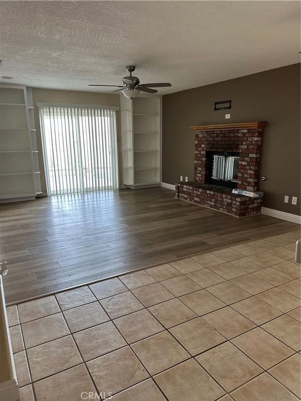 Photo of 14017 Driftwood Dr, Victorville, CA 92395 (MLS # HD26046040)