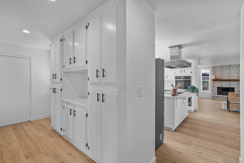 Tiny photo for 16134 Hampson Pl, Ramona, CA 92065 (MLS # 250042322)