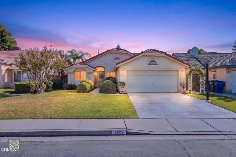 8709 White Rock Drive