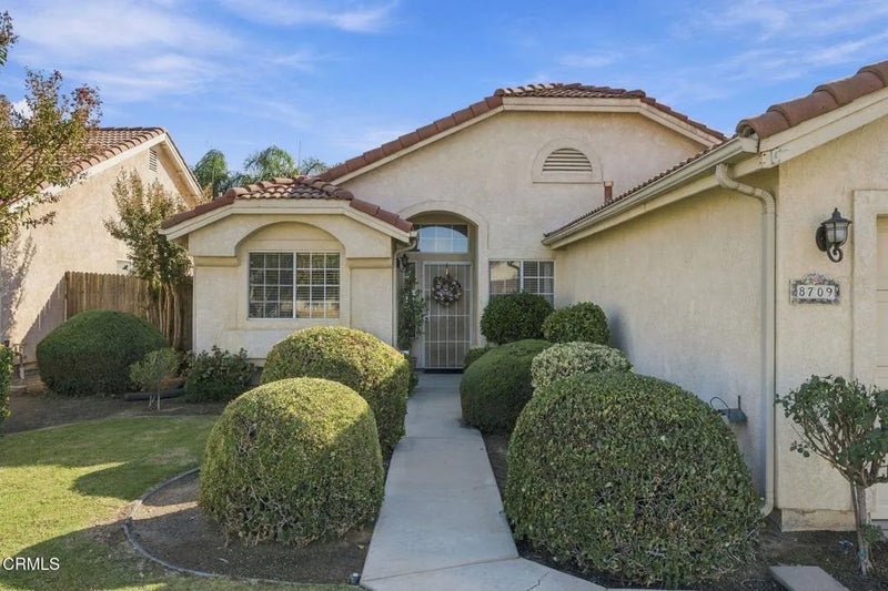 8709 White Rock Drive