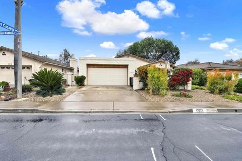 13025 Avenida Marbella San Diego CA 92128