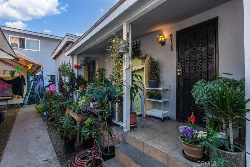 6118 S Main