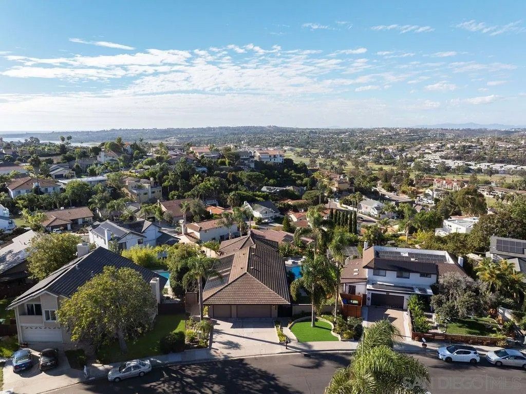 Photo of 2606 Galicia Way, Carlsbad, CA 92009 (MLS # 260002200)