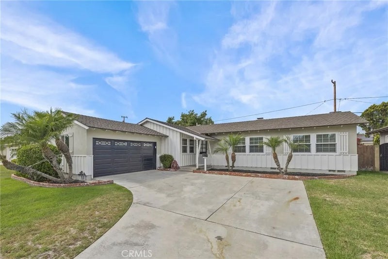 2445 W Marian