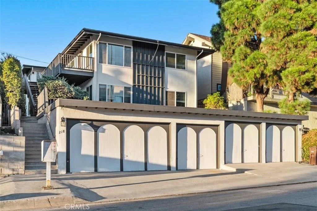 Photo of 218 W Escalones #C, San Clemente, CA 92672 (MLS # OC25271772)