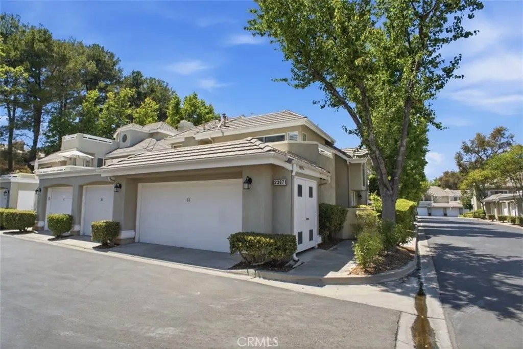 23971 Arroyo Park 82