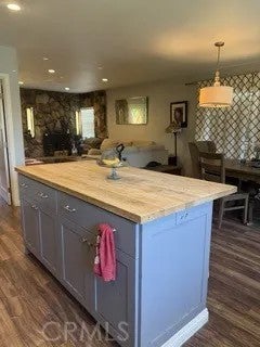 13932 Elmcroft