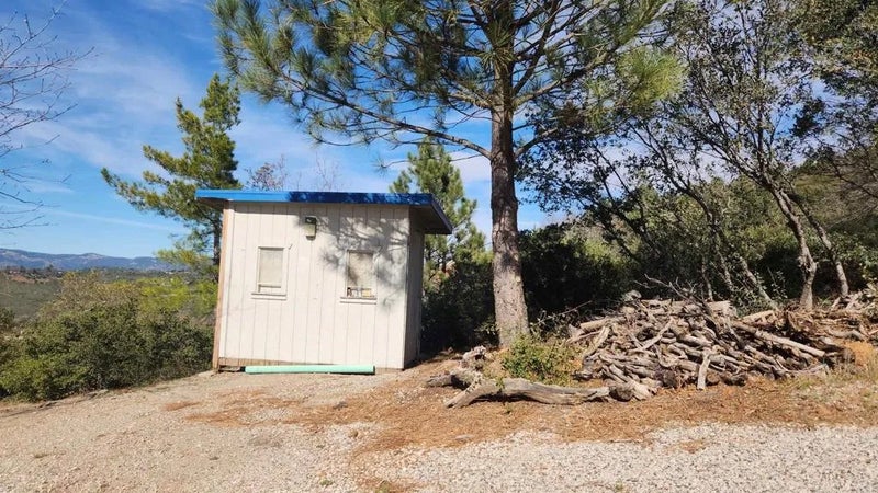 5566 Acorn Patch Rd.