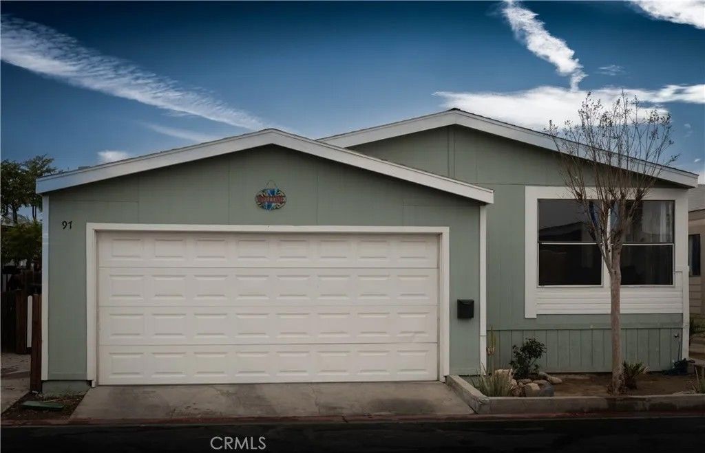 Photo of 80 E Dawes St #97, Perris, CA 92571 (MLS # CV26033853)