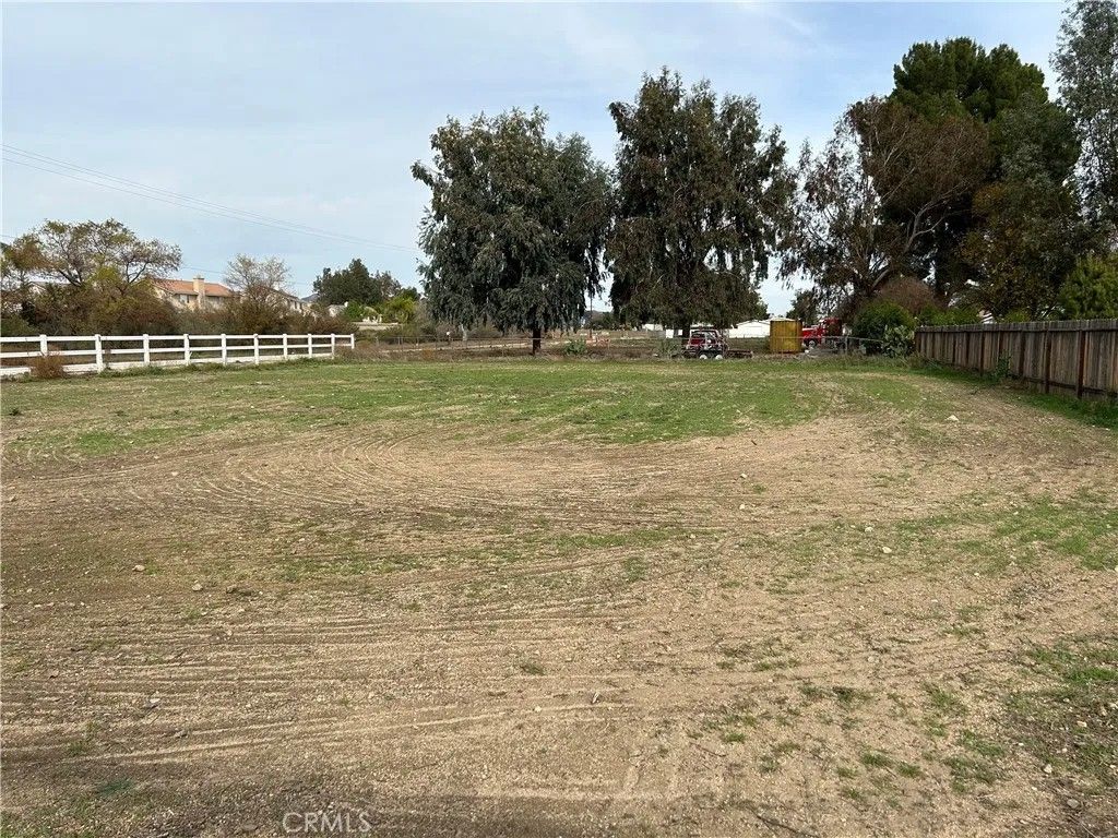 Photo of 0 5th, Murrieta, CA 92562 (MLS # SW25217582)