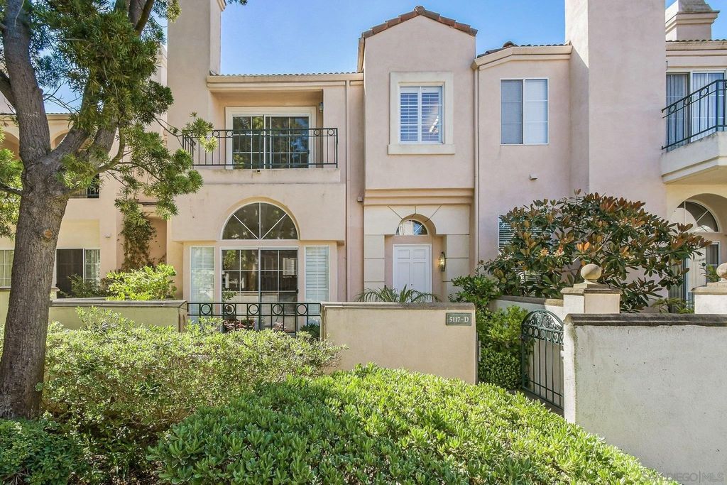 Photo of 5117 Renaissance Ave #D, San Diego, CA 92122 (MLS # 260007733)