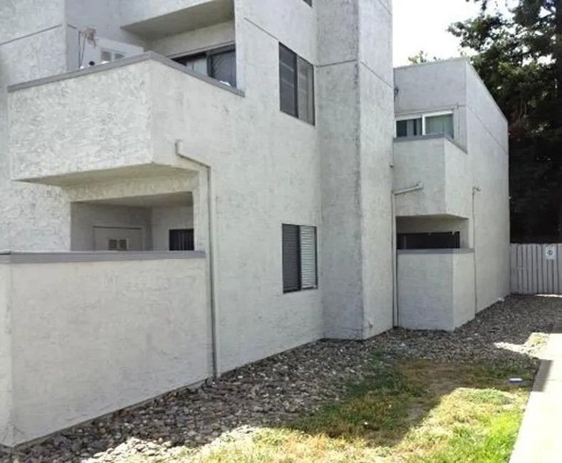 225 Pennsylvania