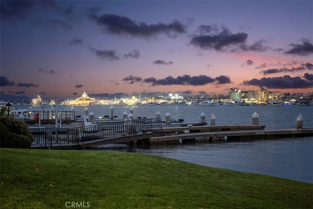 20 Harbor Island