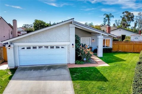 4390 Cartulina San Diego CA 92124