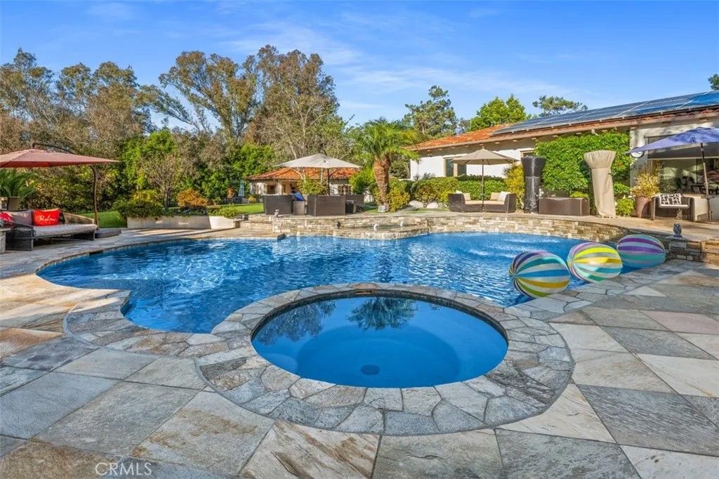 Photo of 16772 Camino Sierra Del Sur, Rancho Santa Fe, CA 92067 (MLS # SW26090791)