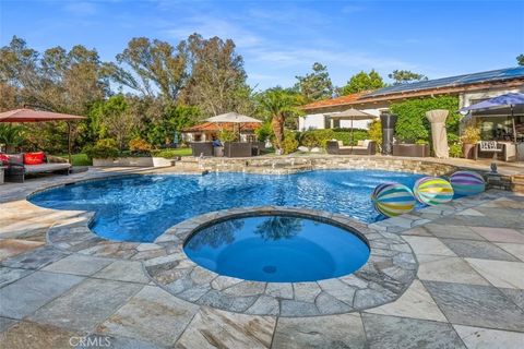 Photo of 16772 Camino Sierra Del Sur, Rancho Santa Fe, CA 92067 (MLS # SW26090791)