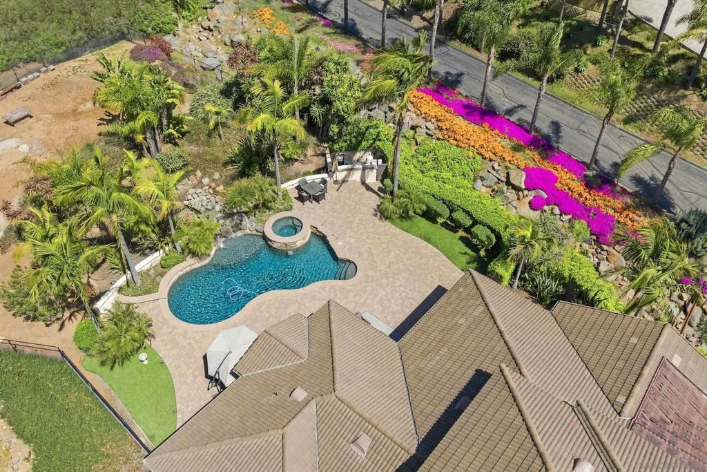 Photo of 708 Vista Canyon, Vista, CA 92084 (MLS # 260018737)
