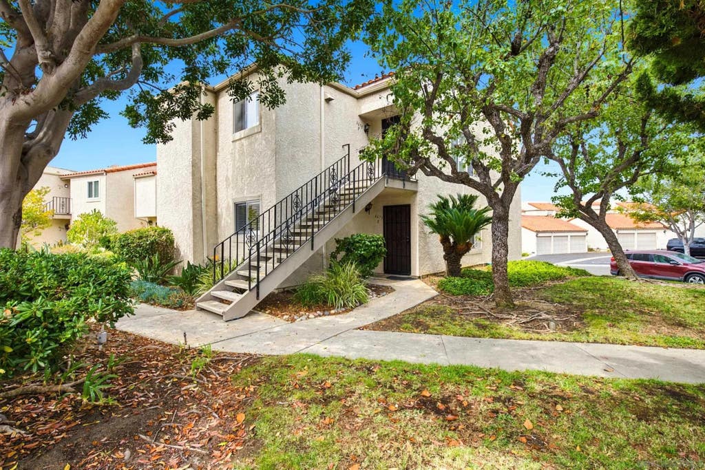 Photo of 6675 Paseo Del Norte #E, Carlsbad, CA 92011 (MLS # 260016441)