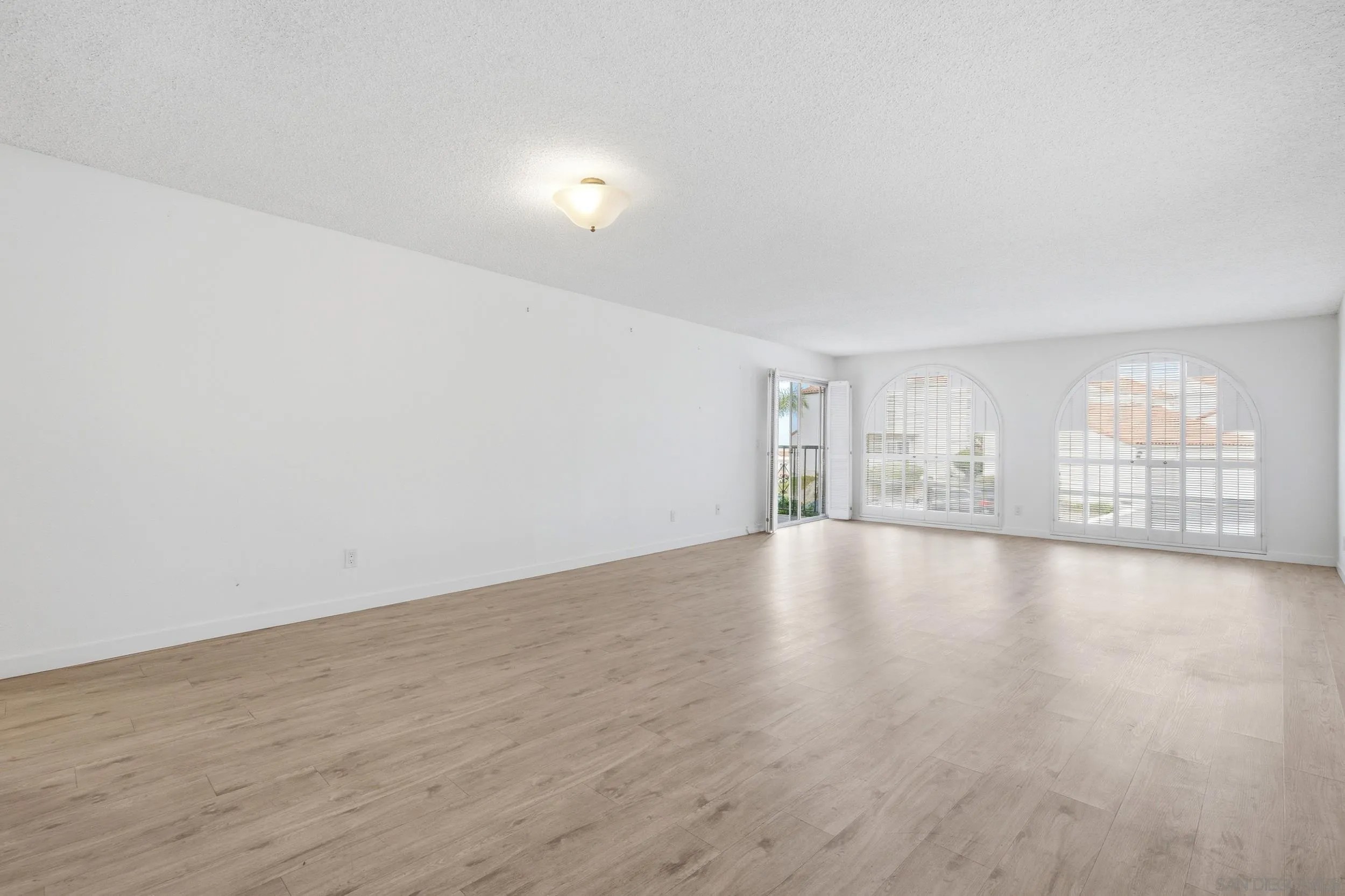 6675 Paseo Del Norte E