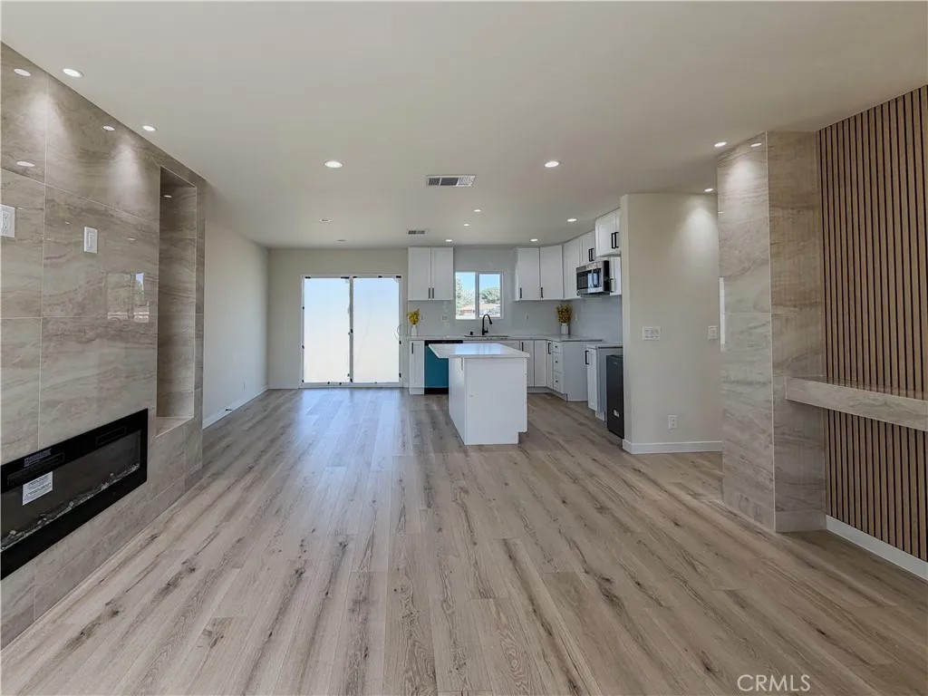 40356 Ronar Street