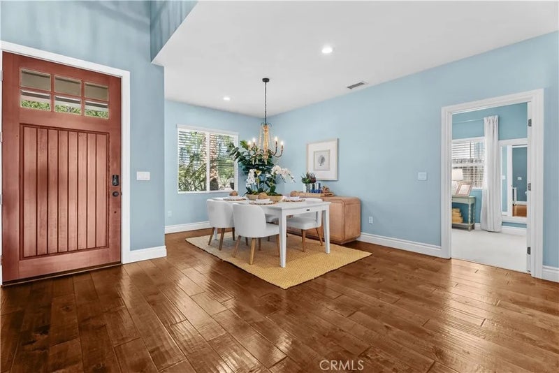 526 E Maple