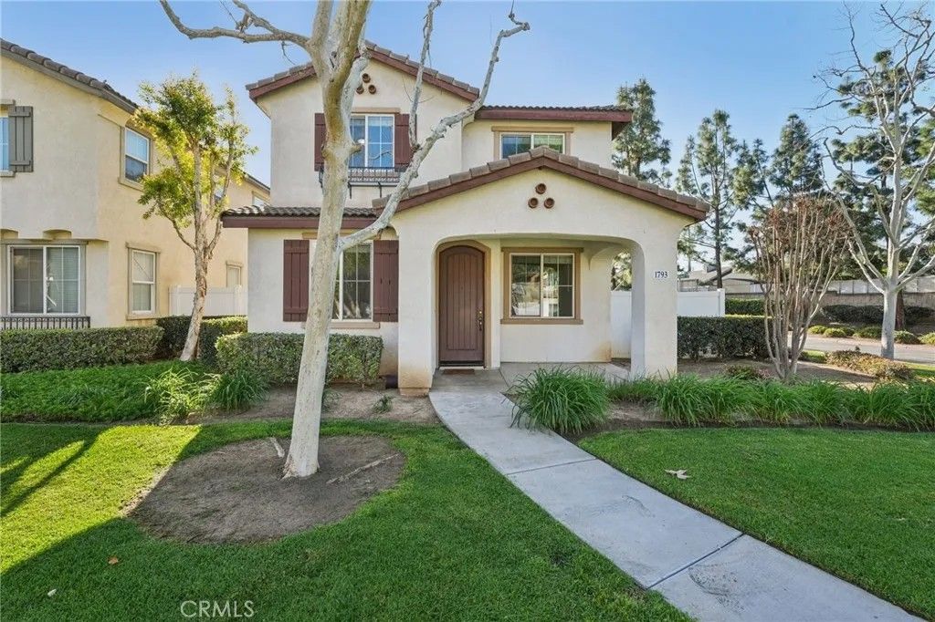 Photo of 1793 Agrigento Ln, Riverside, CA 92507 (MLS # IV26052345)