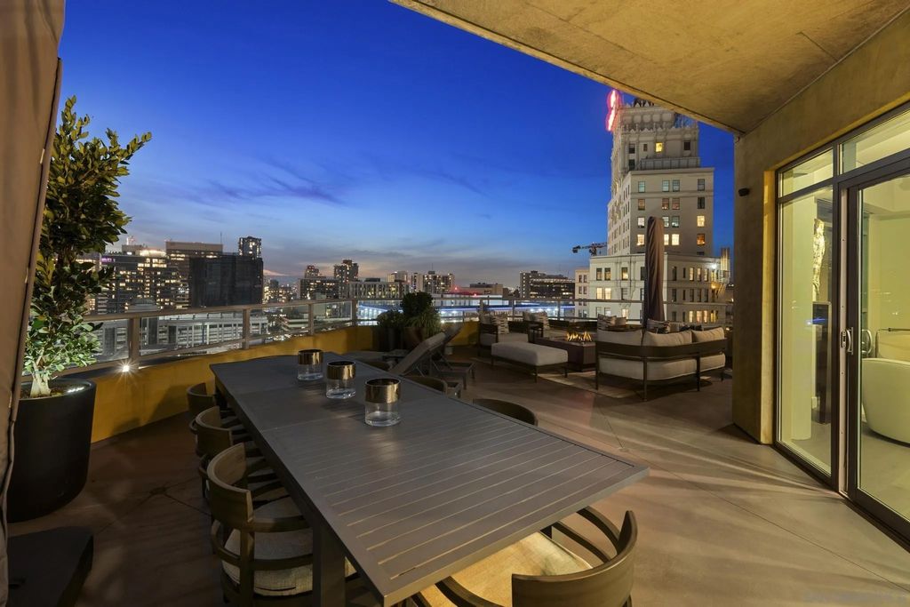 Photo of 801 Ash St #801, San Diego, CA 92101 (MLS # 260002103)