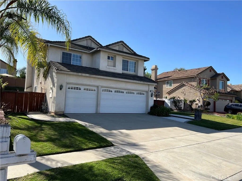 Photo of 660 Glen Springs, Corona, CA 92882 (MLS # SW26026175)