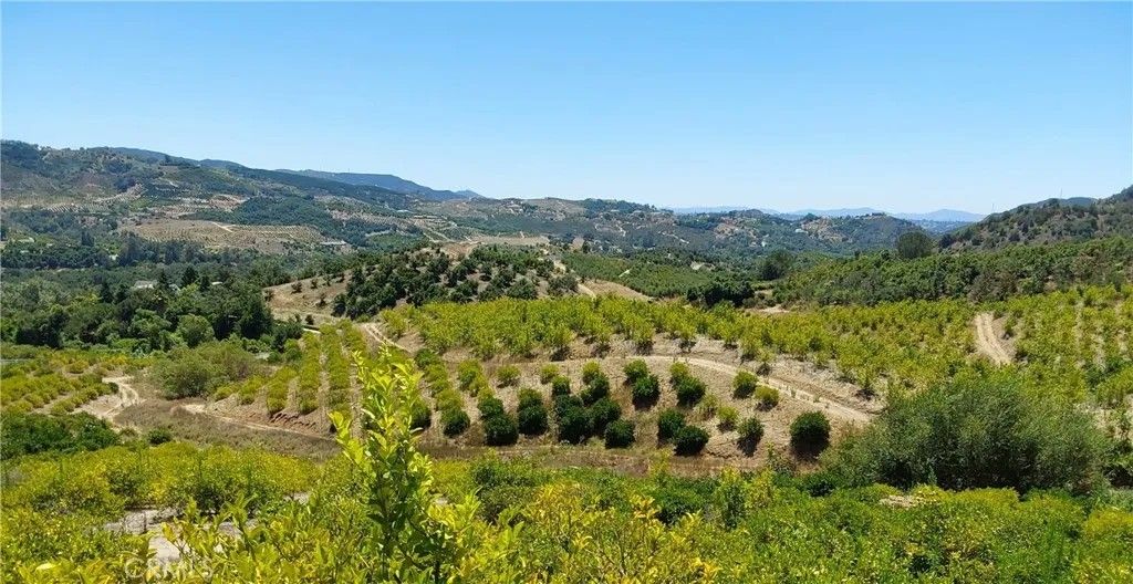 Photo of 5 De Anza, Temecula, CA 92590 (MLS # SW26034699)