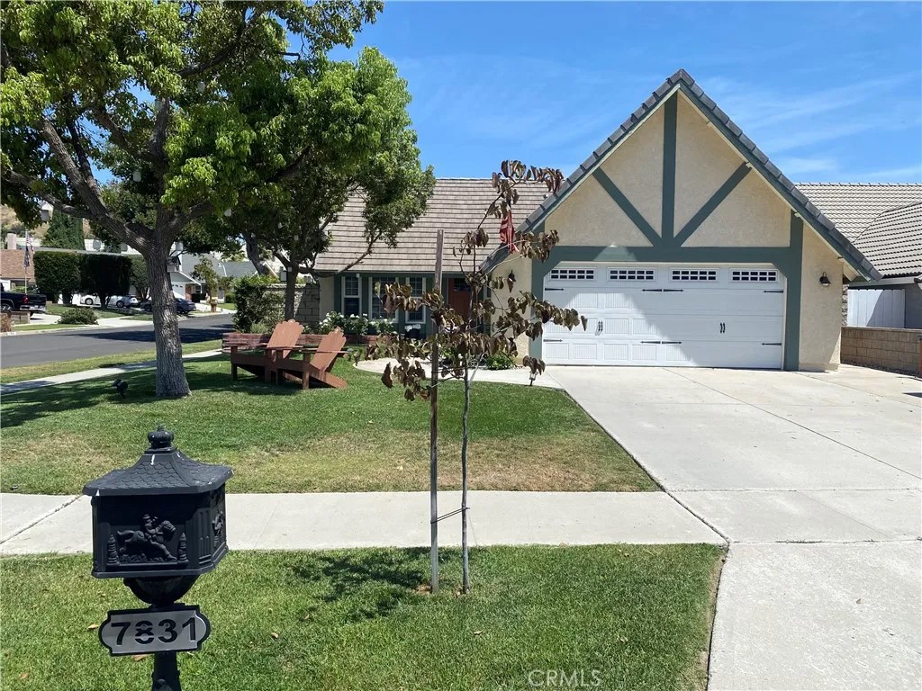 7831 East Samantha Circle