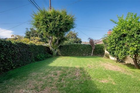 Tiny photo for 8282 Bryant Drive, Huntington Beach, CA 92647 (MLS # SR25251977)
