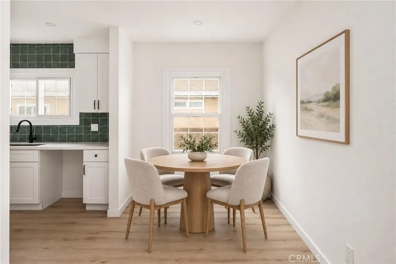 1125 W 99th