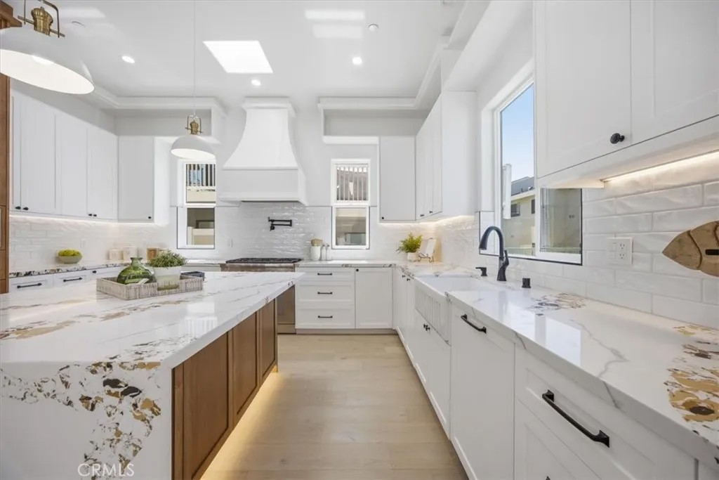 617 N Irena Avenue B