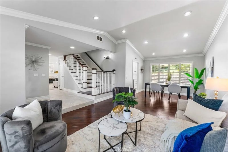 25805 Chapel Hill