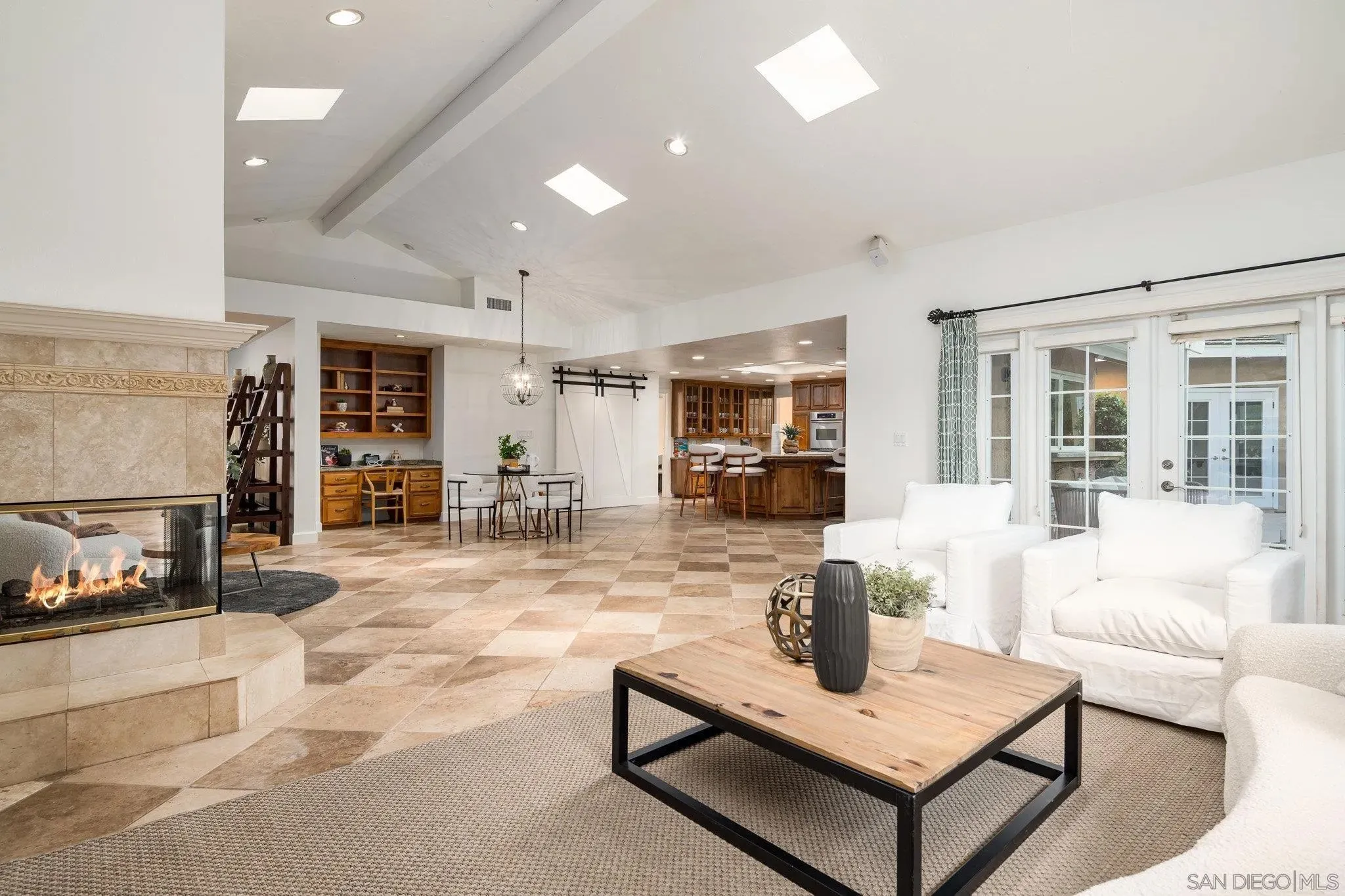 Poway, California 92064, United States, 6 Bedrooms Bedrooms, ,4 BathroomsBathrooms,Residential,Active,162877