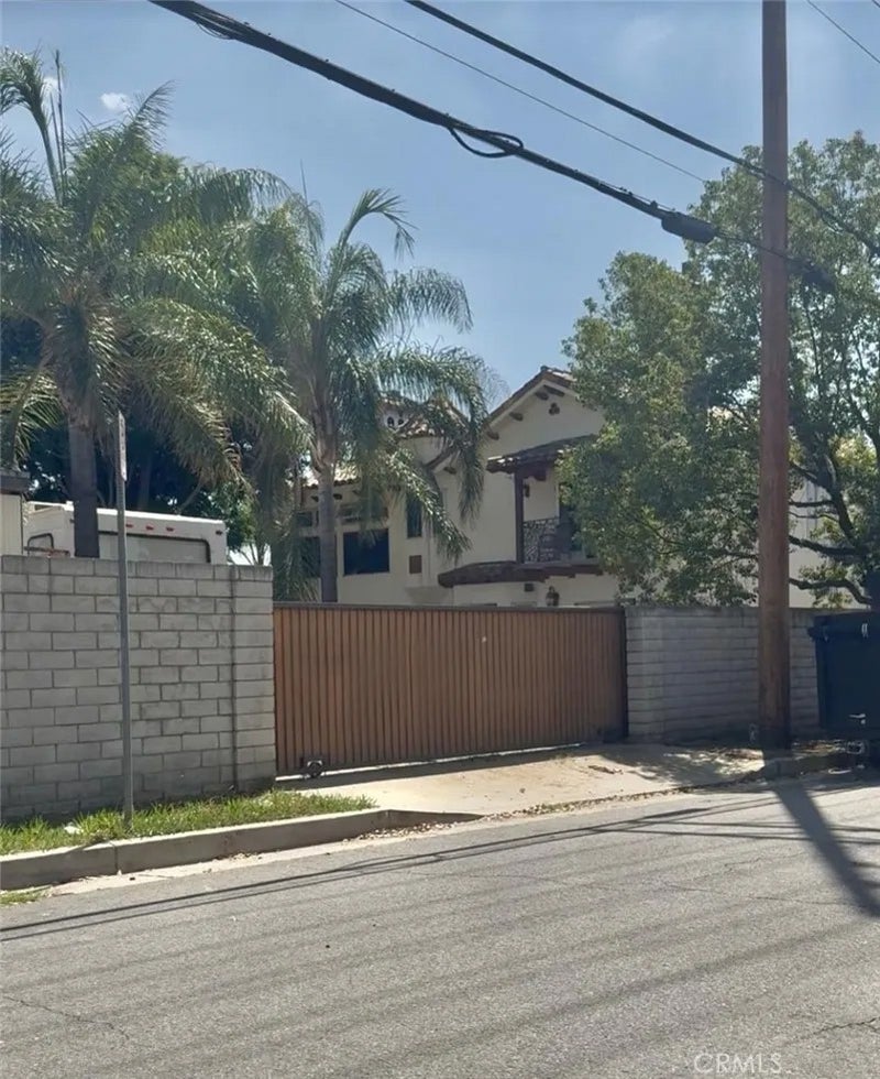 14570 Chamberlain