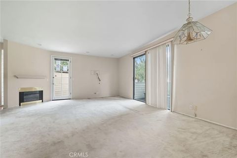 Tiny photo for 1754 11th Street #101, Santa Monica, CA 90404 (MLS # PW25232544)