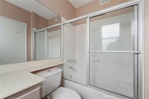 Tiny photo for 1754 11th Street #101, Santa Monica, CA 90404 (MLS # PW25232544)