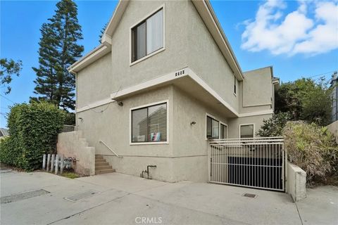 Tiny photo for 1754 11th Street #101, Santa Monica, CA 90404 (MLS # PW25232544)